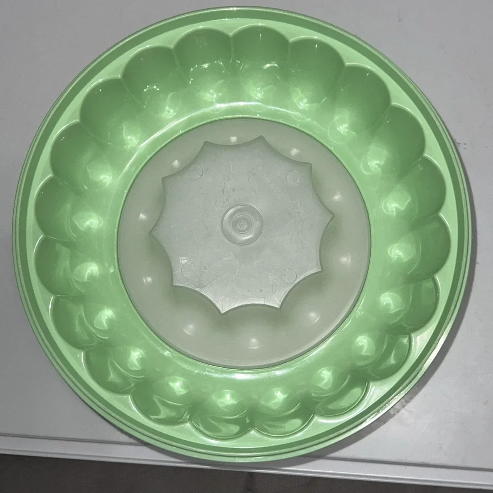 Vintage 1970s Tupperware Jello Mold Ice Ring #1202 Fluted Mint Green No Lid 2 Pc